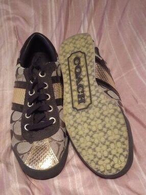 Coach Meagan Sneakers. Brown, Gold Metallic. Women's 7.5